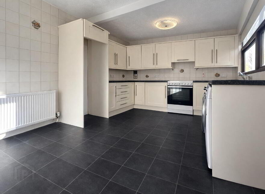 9 Oriel Road, Antrim, BT41 4HP