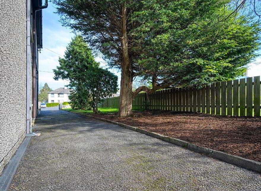 9 Oriel Road, Antrim, BT41 4HP