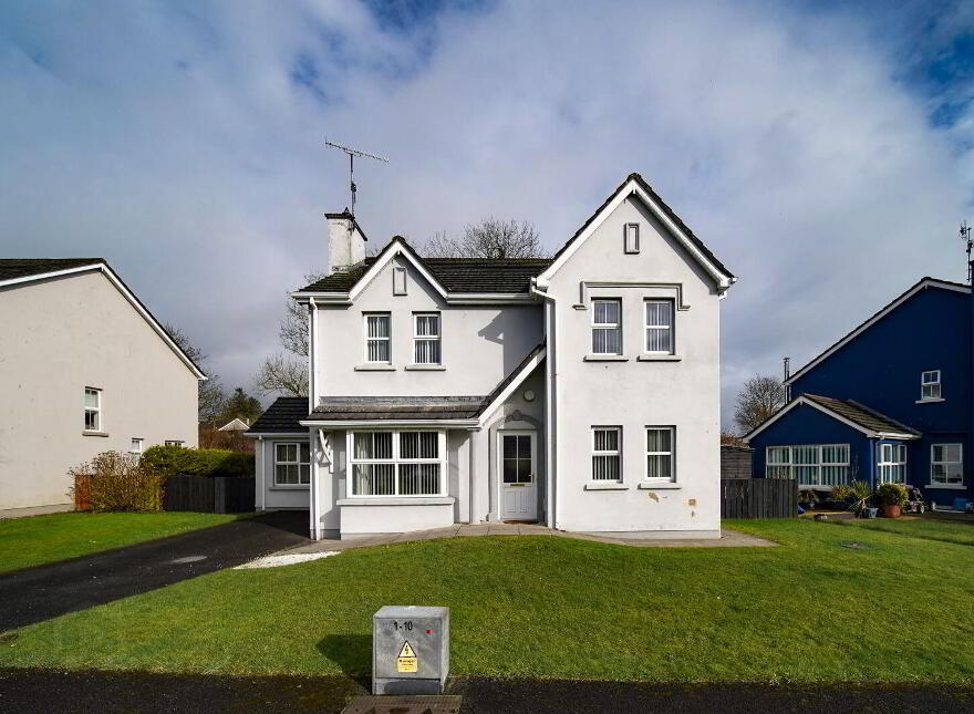 8 Greenfields, Convoy, F93RK83