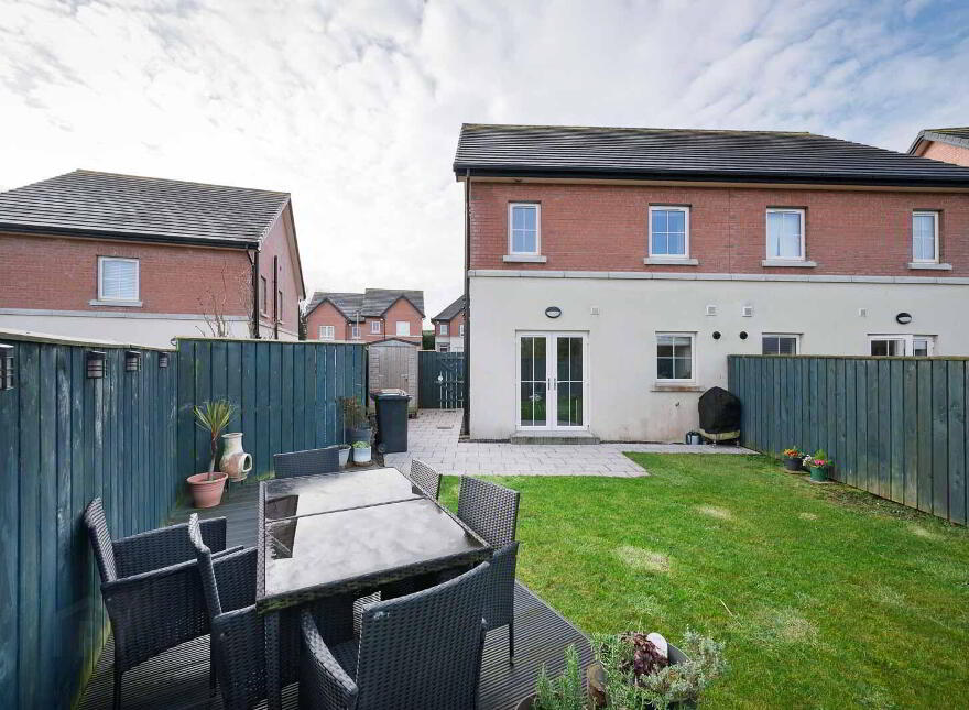 72 Lynn Hall Place, Bangor, BT19 1XP