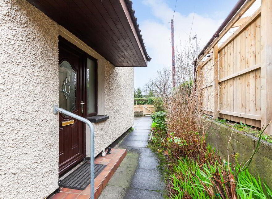 144 Abbey Ring, Holywood, BT18 9PY