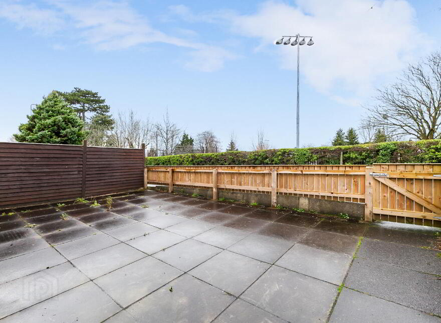 144 Abbey Ring, Holywood, BT18 9PY