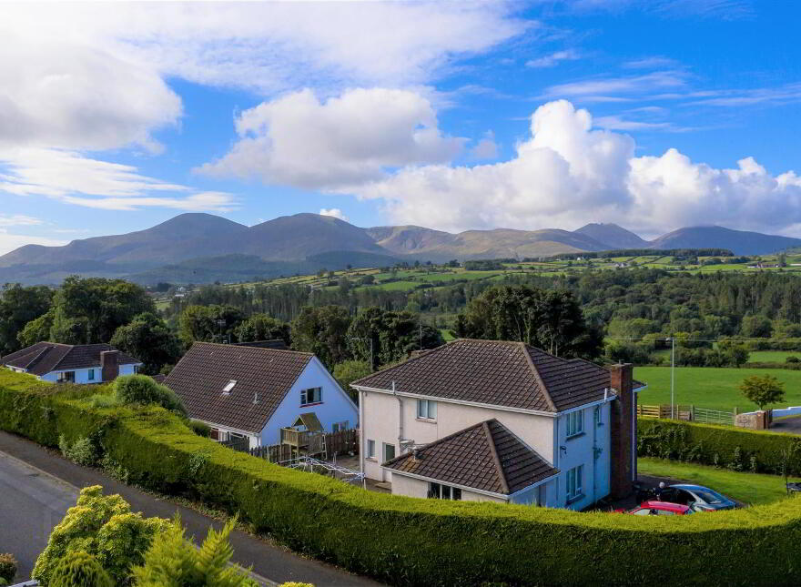 8 Church Field Heights, Castlewellan, BT31 9HY