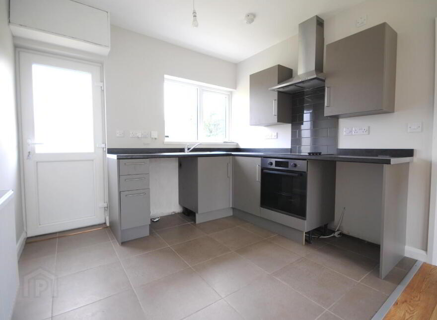 Skipperstone Drive / Avenue, Bangor, BT19 7HU