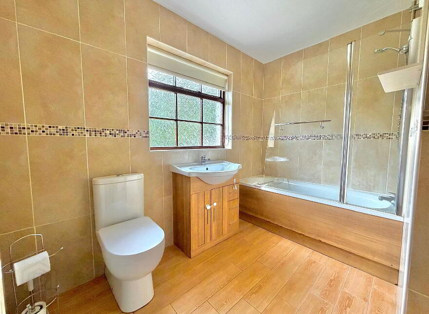 2 Hilton Park, Portglenone, Ballymena, BT44 8HH