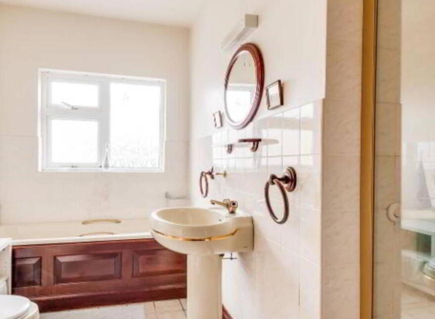 92 Boa Island Road, Belleek, Enniskillen, BT93 3EP