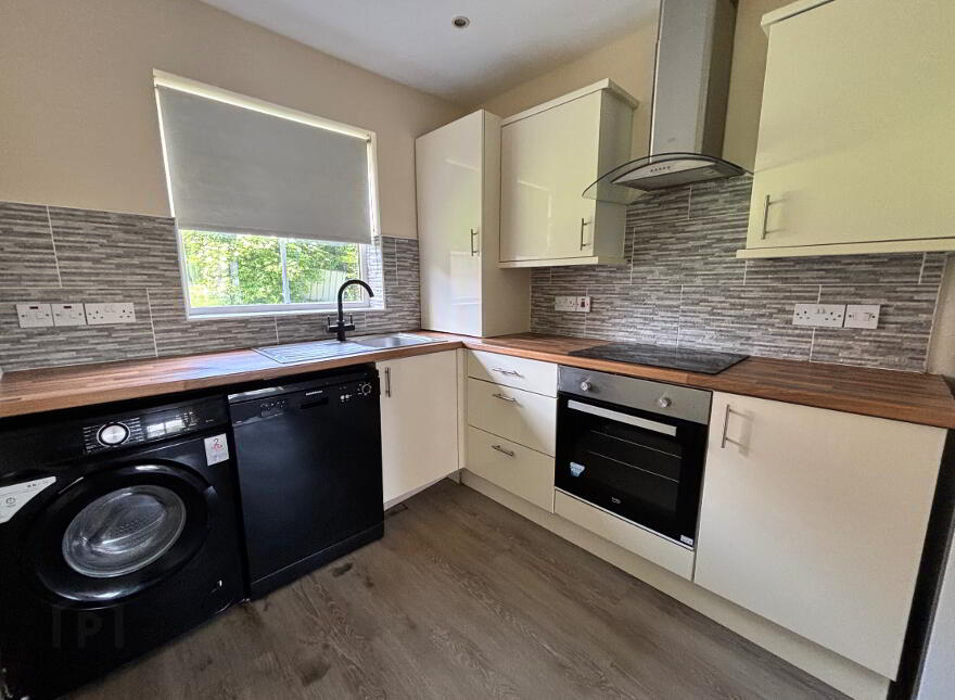 5 Ardara Mews, Dundonald, BT16 2BF