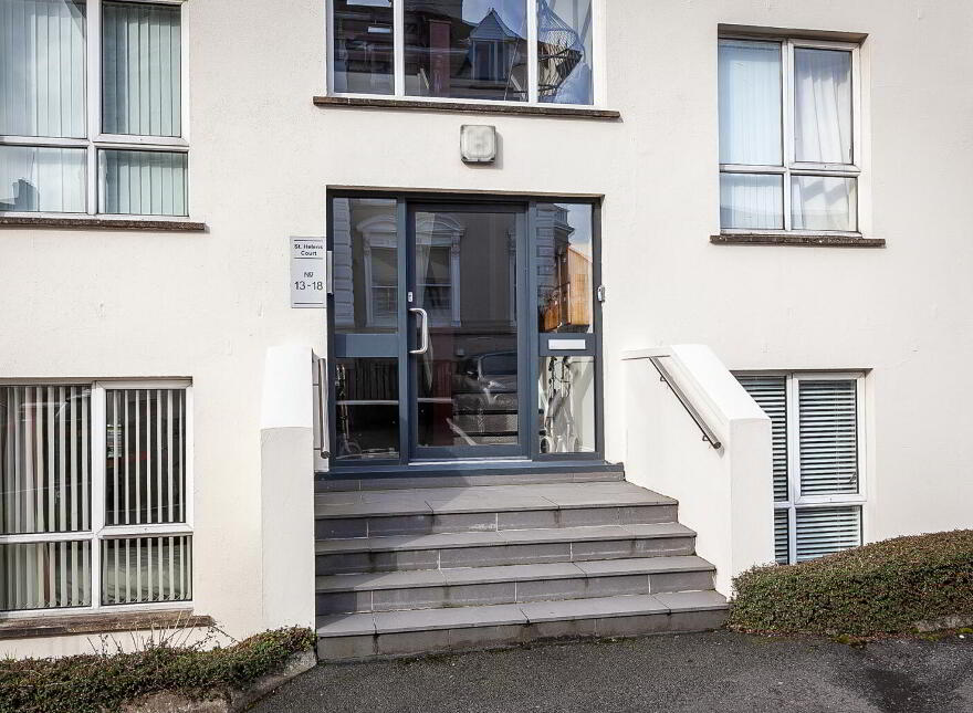 17/18 St. Helens Court, High Street, Holywood, BT18 9SS