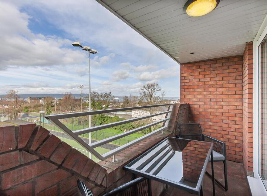 17/18 St. Helens Court, High Street, Holywood, BT18 9SS