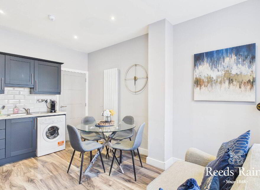 Apartment 1 153 Albertbridge Road, Belfast, BT5 4PS