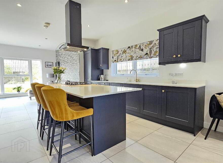 12 Bashford Park Hill, Carrickfergus, BT38 9FG