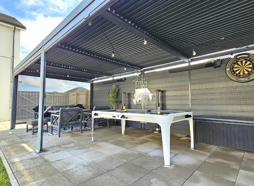 12 Bashford Park Hill, Carrickfergus, BT38 9FG