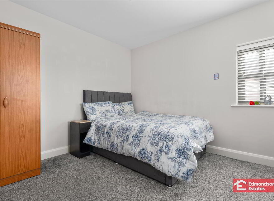77 Castlegate, Galgorm, Ballymena, BT42 1SD