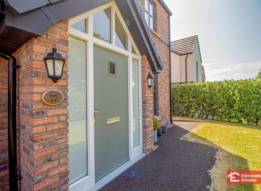 77 Castlegate, Galgorm, Ballymena, BT42 1SD