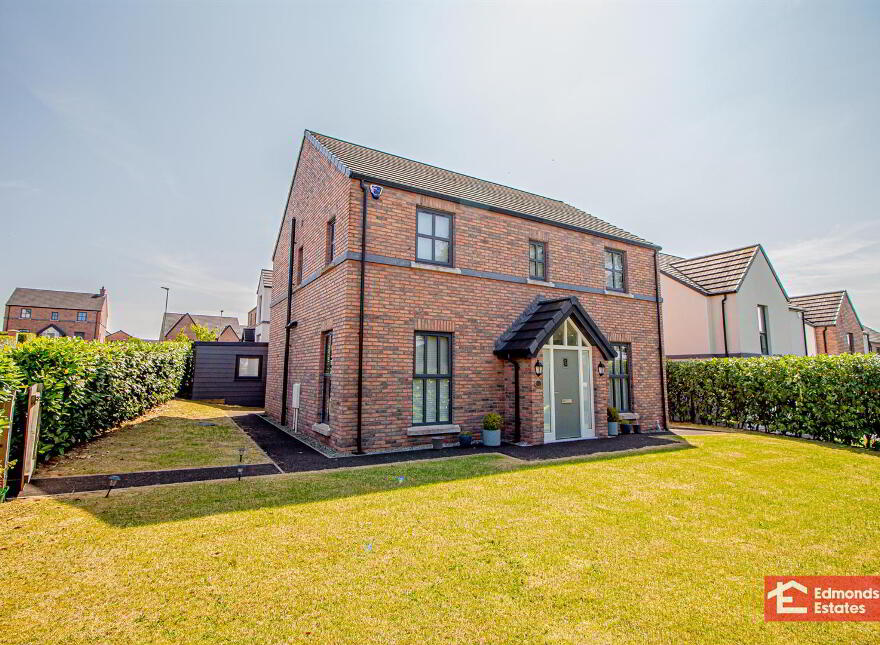 77 Castlegate, Galgorm, Ballymena, BT42 1SD