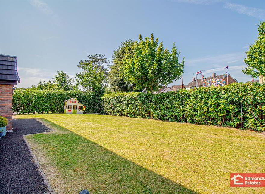 77 Castlegate, Galgorm, Ballymena, BT42 1SD