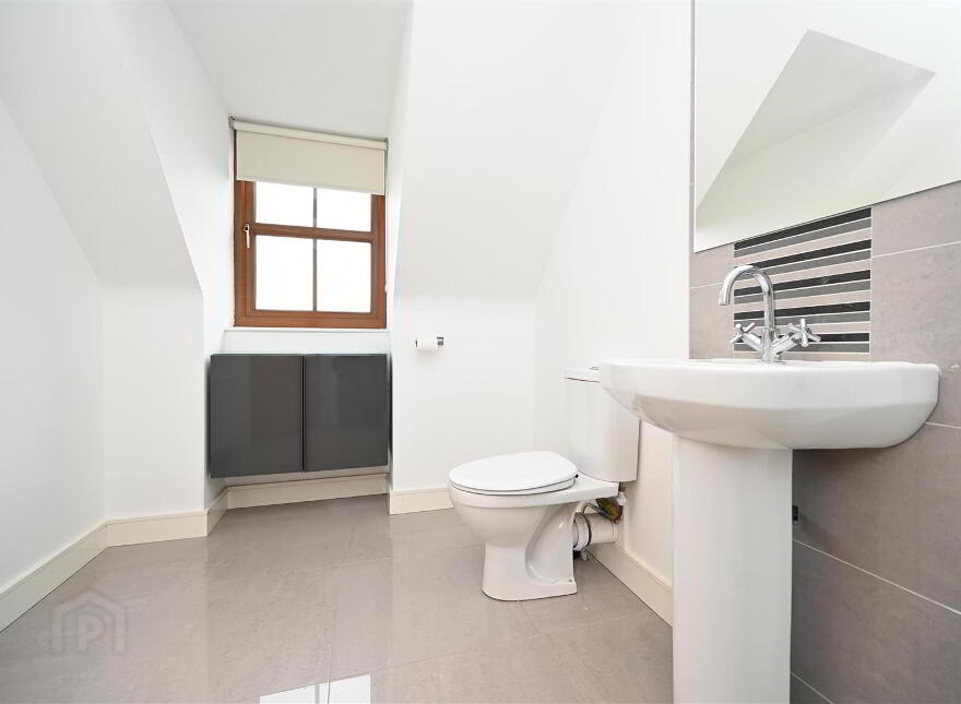 Apt 15, 22 Upper Lisburn Road, Belfast, BT10 0AA