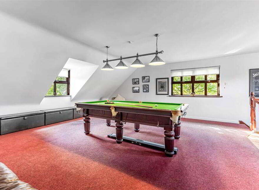 Tudor Lodge, 8a Harrys Road, Royal Hillsborough, BT26 6HJ