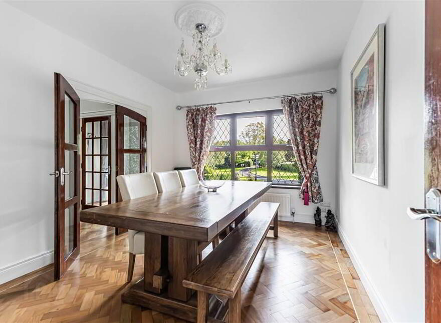 Tudor Lodge, 8a Harrys Road, Royal Hillsborough, BT26 6HJ