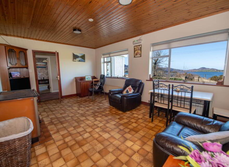 Bay View Bungalow, Tirlaughan, Carrigart, F92Y099