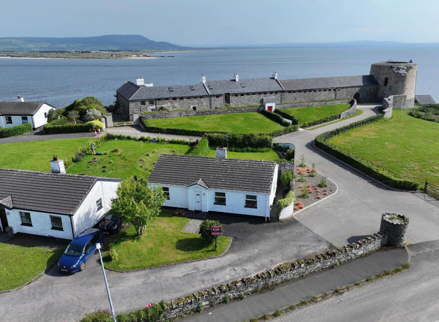 Chalet, 1 The Fort, Greencastle, F93E128