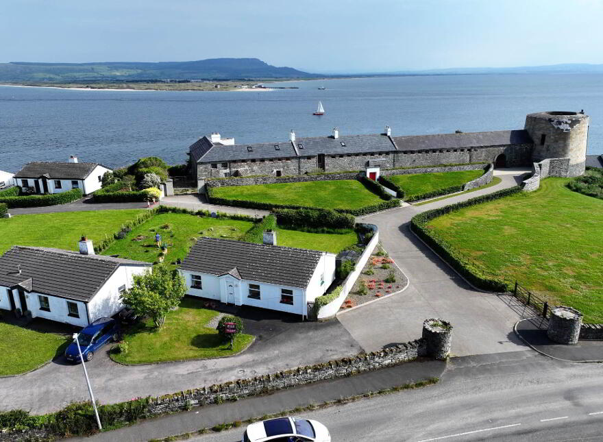 Chalet, 1 The Fort, Greencastle, F93E128