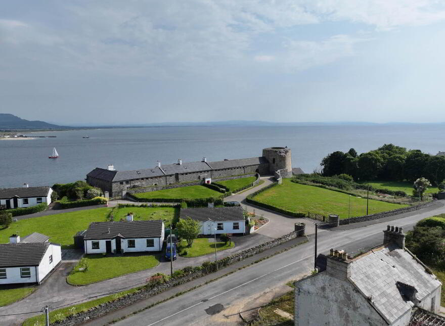 Chalet, 1 The Fort, Greencastle, F93E128