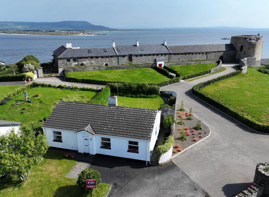 Chalet, 1 The Fort, Greencastle, F93E128