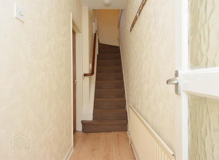 27 London Road, Belfast, BT6 8EY
