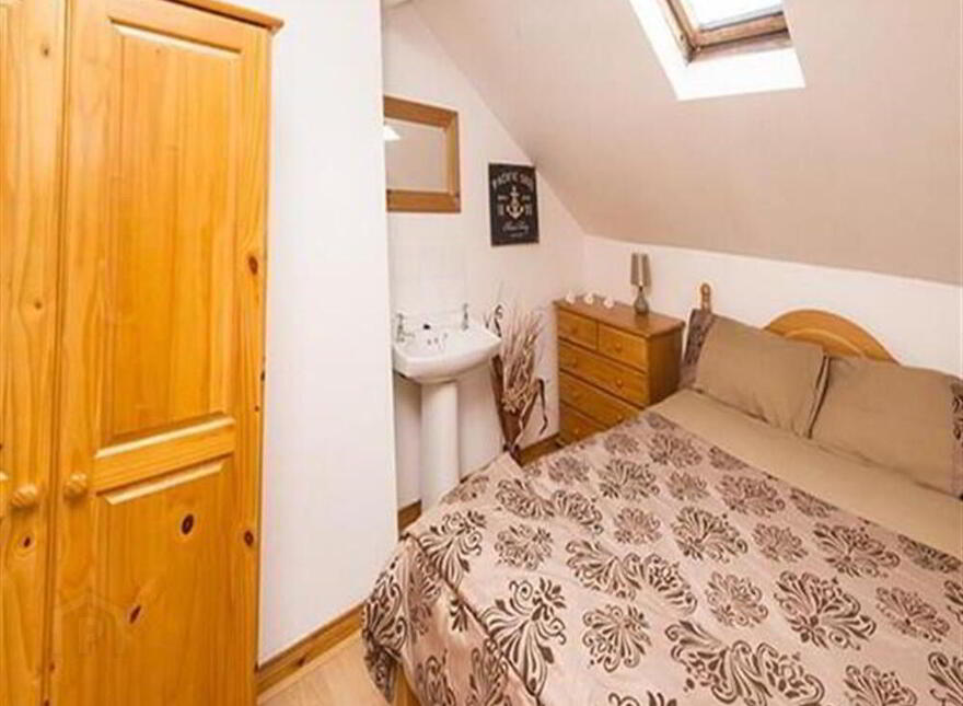 Room 4, 56 Delhi Street, Belfast, BT7 3AH