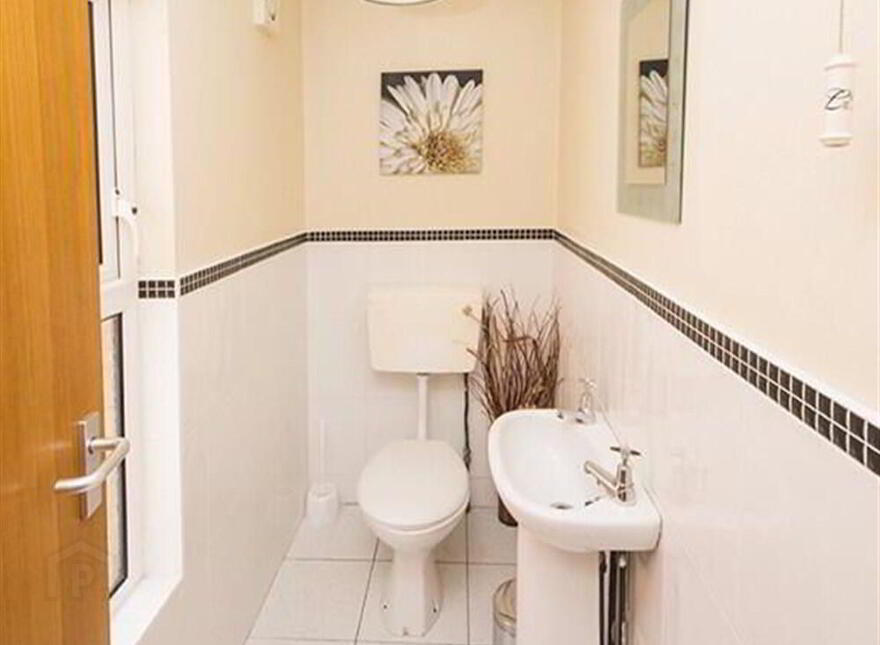 Room 4, 56 Delhi Street, Belfast, BT7 3AH