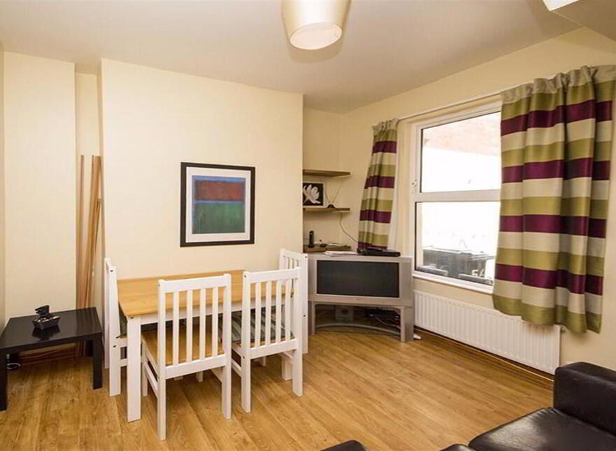Room 4, 56 Delhi Street, Belfast, BT7 3AH
