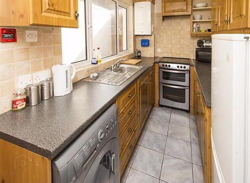 Room 4, 56 Delhi Street, Belfast, BT7 3AH