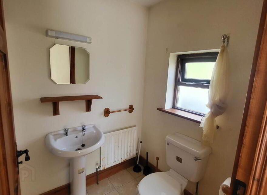 The Thatch, Mile Hill, Ballinrobe, F31V186