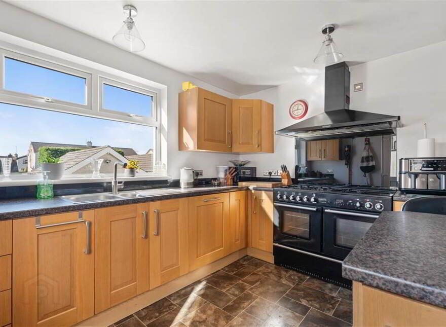 136 Ballymoney Road, Ballymena, BT43 5BZ