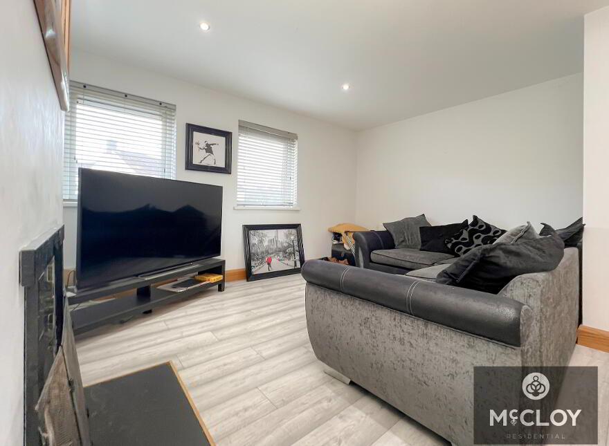 6 Slieveban Drive, Belfast, BT11 8HF