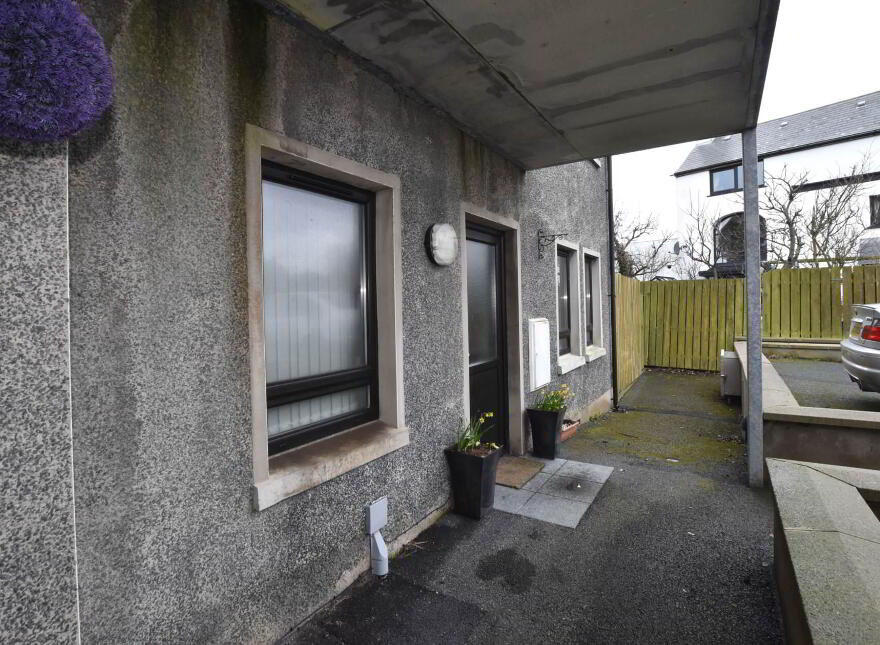 7 Mill Court, Millisle, Newtownards, BT22 2US