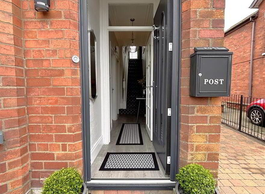 559 Oldpark Road, Belfast, BT14 6QW