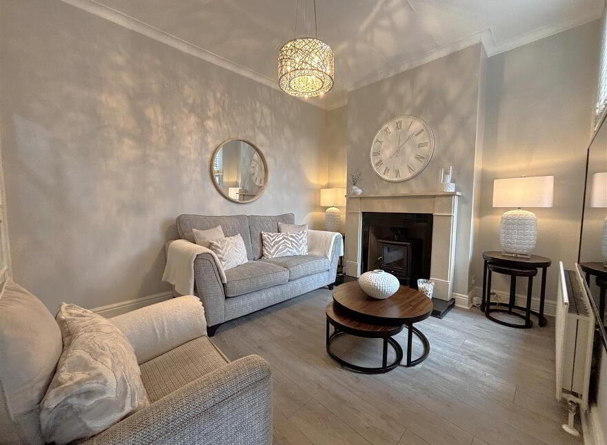 559 Oldpark Road, Belfast, BT14 6QW