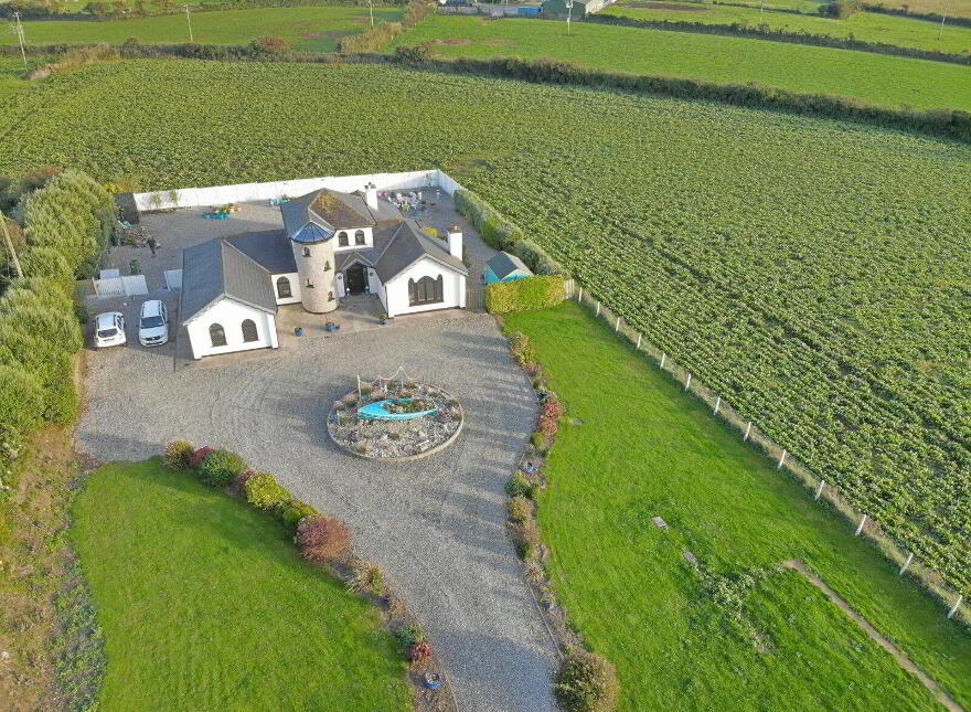 Dry Dock, Tenacre, Kilrane, Rosslare Harbour, Y35C7P3
