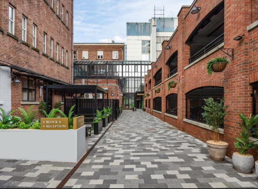 B Block Danesfort House, 221 Stranmillis Road, Belfast, BT9 5UB