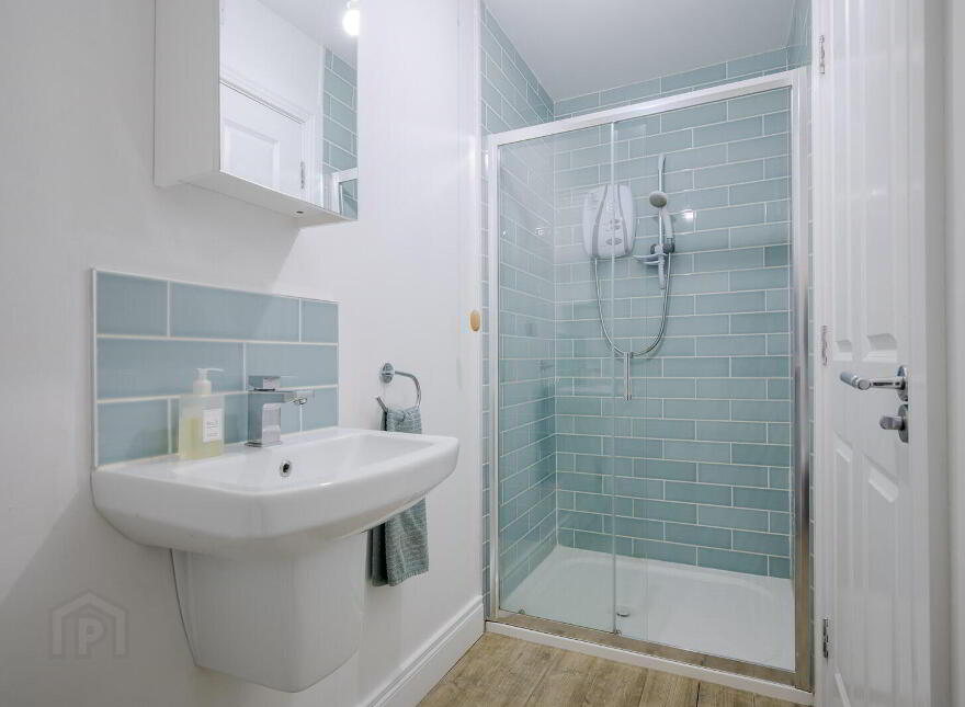 17 Ilford Park, Crossnacreevy, Belfast, BT6 9SG