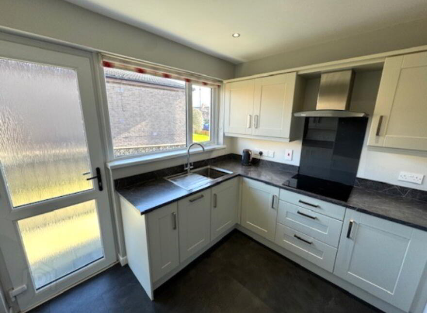 12 Donegall Crescent, Whitehead, BT38 9LS