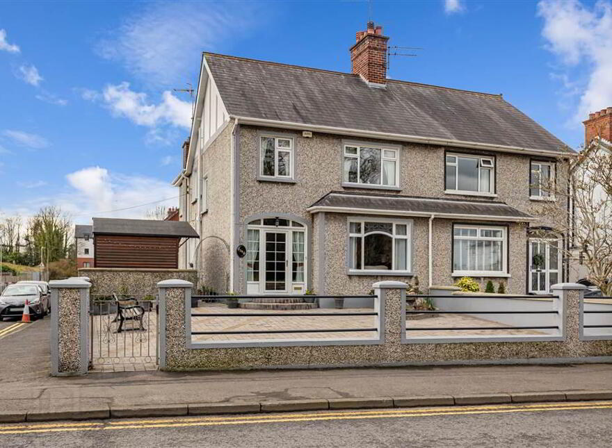 38 Hillsborough Road, Lisburn, BT28 1AQ