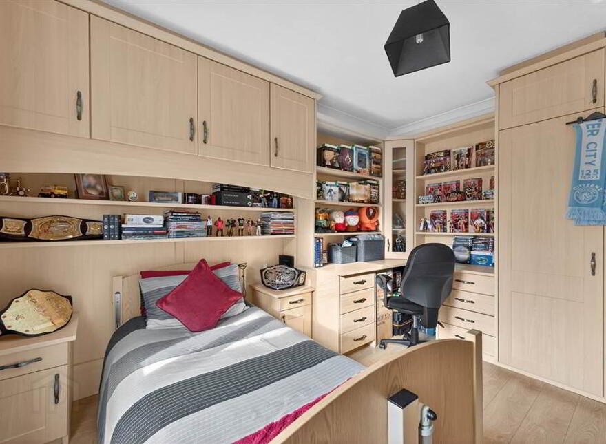38 Hillsborough Road, Lisburn, BT28 1AQ