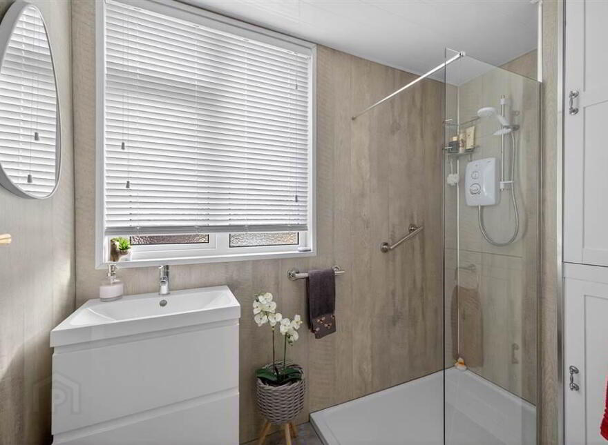 38 Hillsborough Road, Lisburn, BT28 1AQ