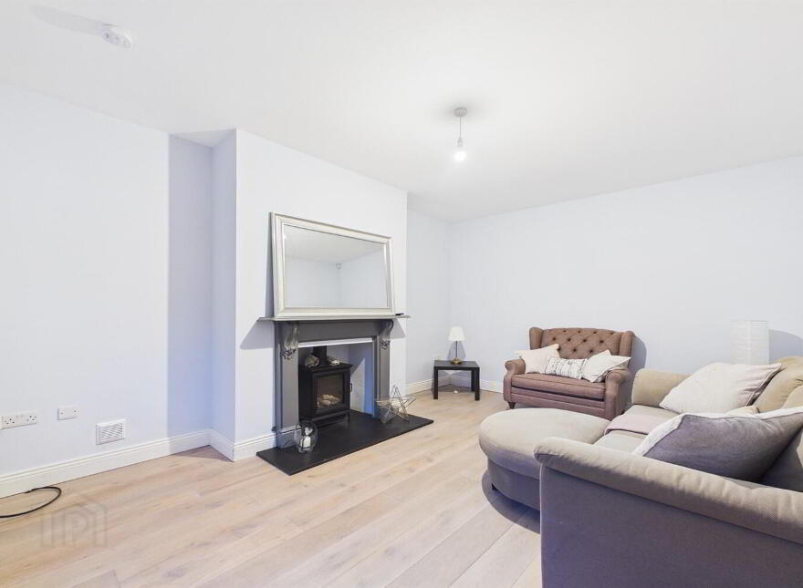 15 Breton Court, Lisburn, BT28 3ZG