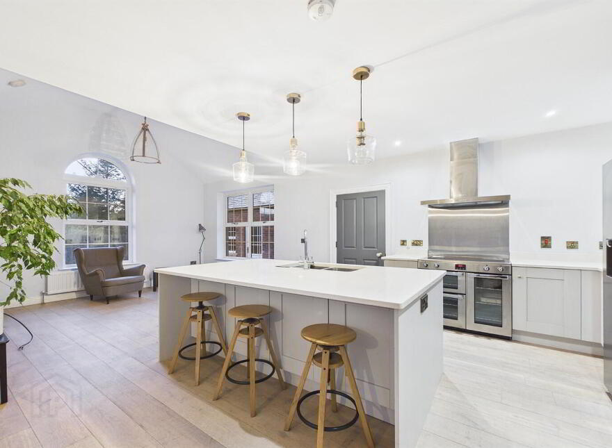 15 Breton Court, Lisburn, BT28 3ZG