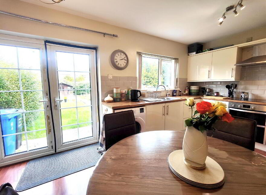 25 Lyndhurst Gardens, Belfast, BT13 3PH