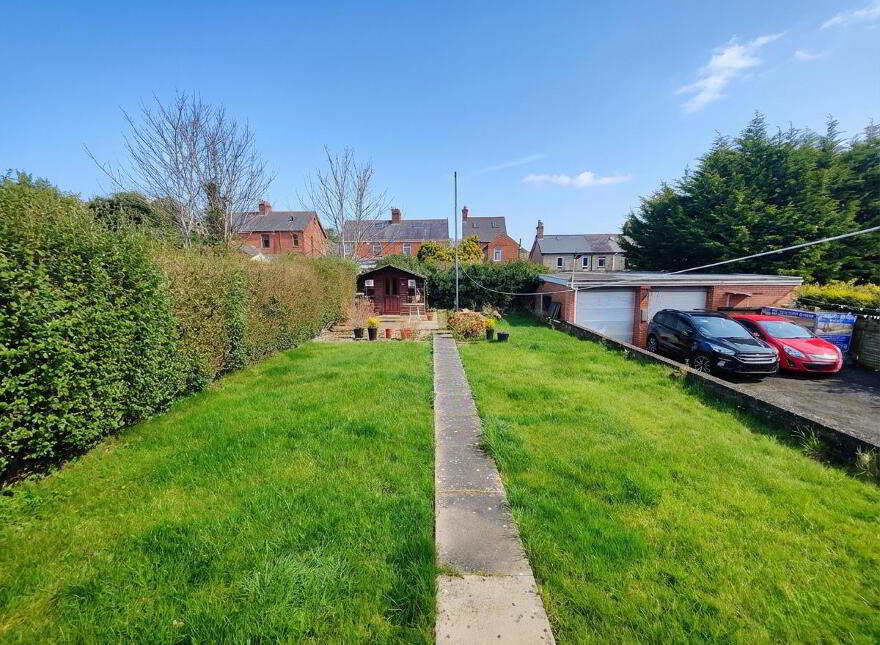 25 Lyndhurst Gardens, Belfast, BT13 3PH